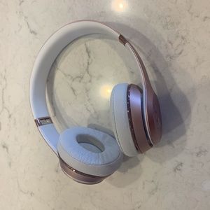Beats Solo3 Rose Gold